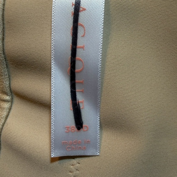 Cacique Lightly Lined No Wire Back Smoother - Picture 9 of 9